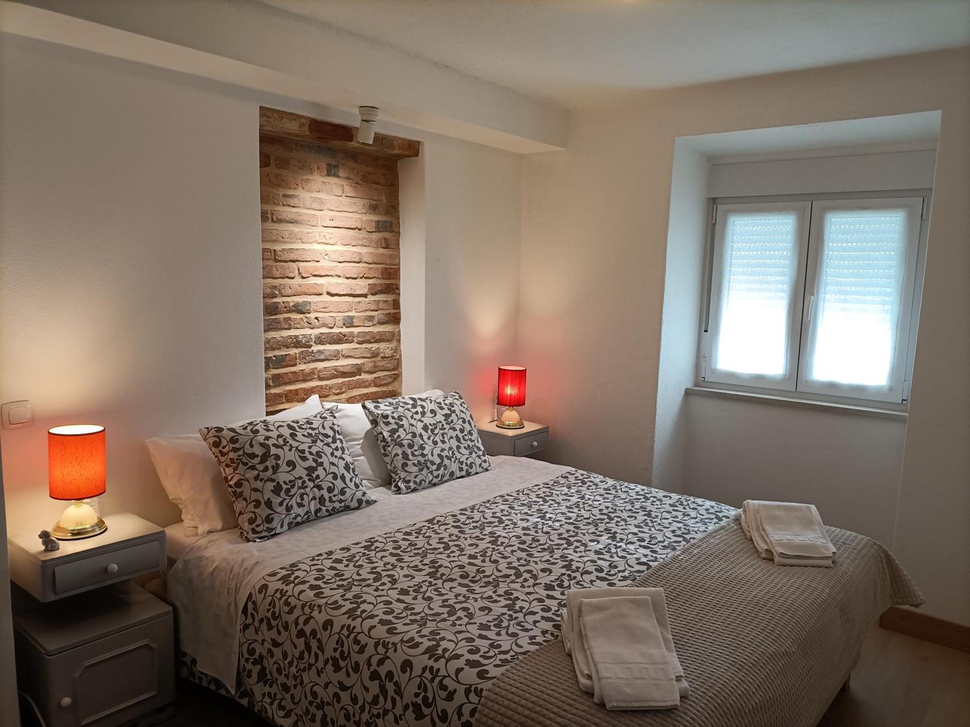 Affittacamere Casa Dos Pedro'S Vila Nova  Esterno foto