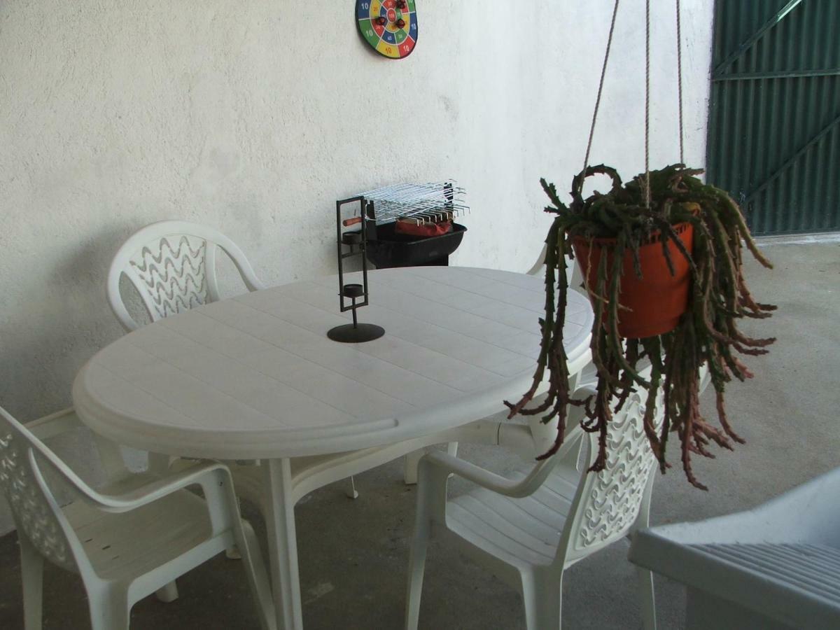 Affittacamere Casa Dos Pedro'S Vila Nova  Esterno foto